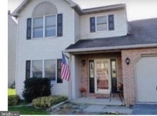 136 S View Rd, Fleetwood, PA 19522