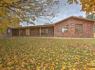 109 Memory Gardens Rd, Johnson City, TN 37615