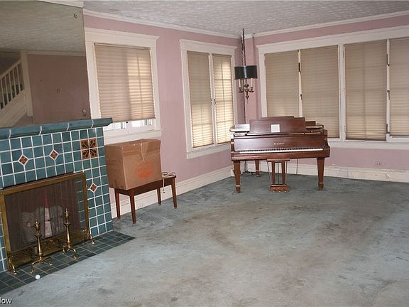 4th image of 4999 Jefferson St