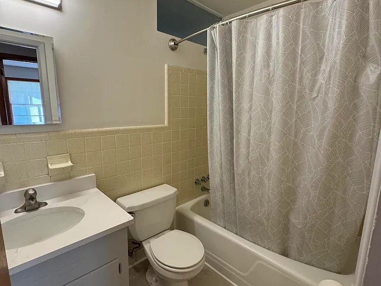 4220 Oakridge Dr — Photo 10