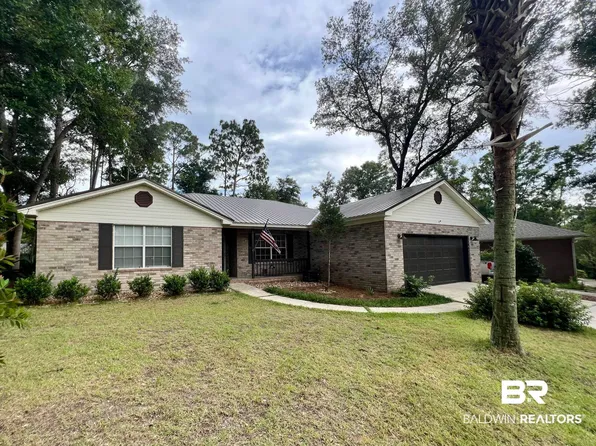 2768 Manuel Dr, Lillian, AL 36549
