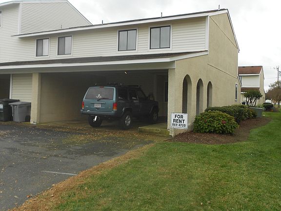 2nd image of 19 Cantamar Ct