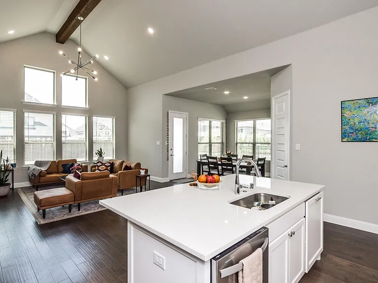 16493 Prairie Oak Rd — Photo 3