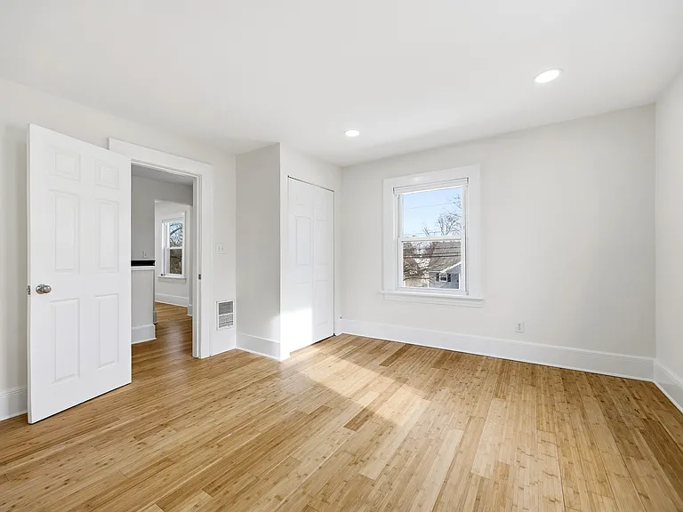 136 7th Ave #2 — Photo 7
