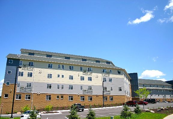 3rd image of 410 Sibley Pkwy #11186876