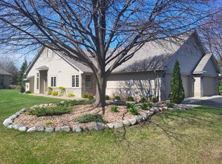 3677 Pond View Point, Eagan, MN 55122