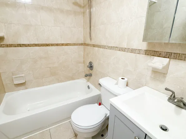 1411 Saint Mark's Avenue image 12 of 13