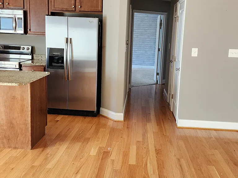 755 205th St — Photo 3