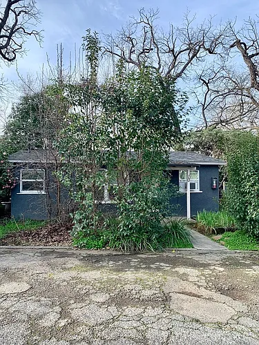 532 W 14th St Photo 1