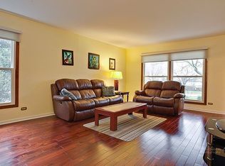 316 Jackson Ave, Libertyville, IL 60048