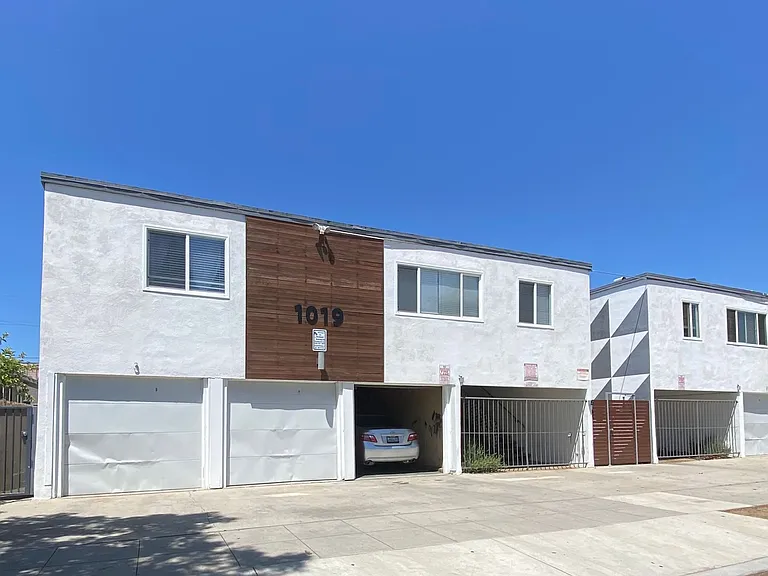 1019-1027 Cedar Ave — Photo 1