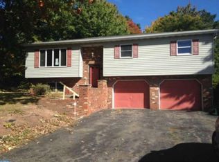 2109 Wedgewood Rd, Hazle Township, PA 18202