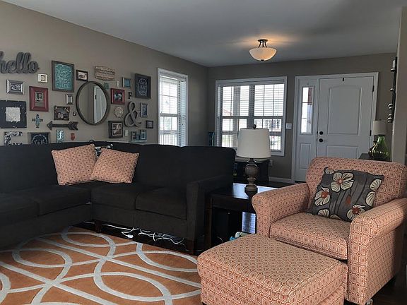 5th image of 115 Cotton Ln