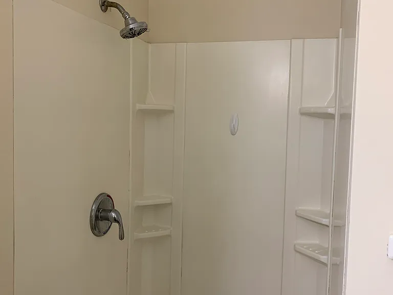 8087 Royal Oak Rd — Photo 19