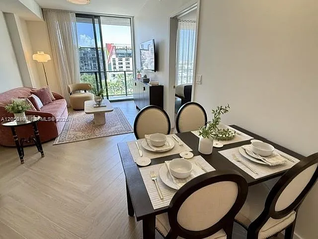 1 bed, 1.0 bath, $3,990 — Photo 3