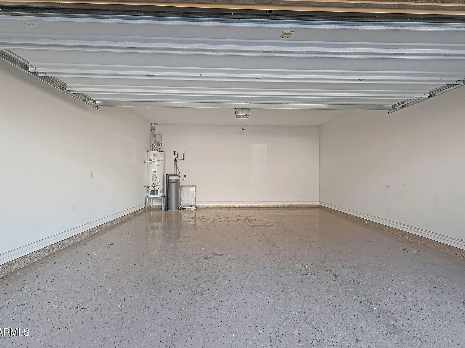 3 bed, 2.0 bath, 1697 sqft, $3,500 — Photo 3