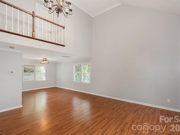 4th image of 2213 Century Oaks Ln