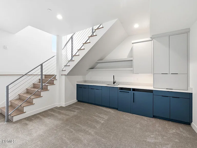 4043 W Crest Ct — Photo 49