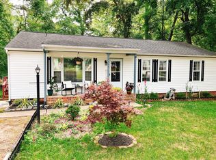 8714 Rainwater Rd, North Chesterfield, VA 23237