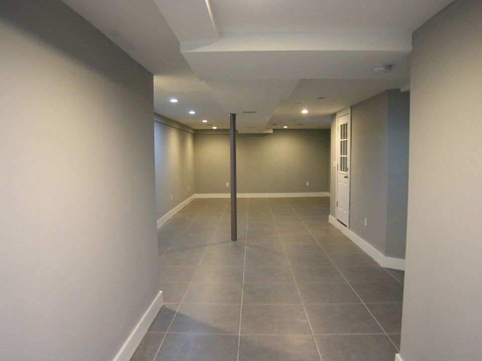 2nd image of 79 Stuyvesant Ave APT 01R
