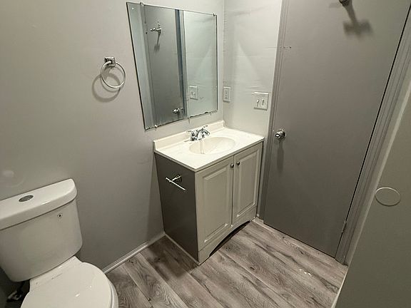 3rd image of 14006 Dunbar Ct