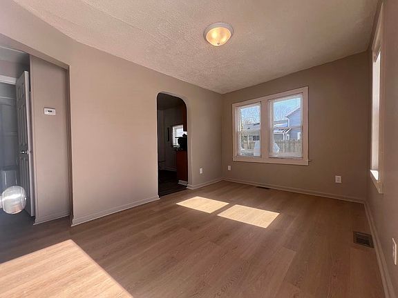 3rd image of 5131 E Carpenter Rd