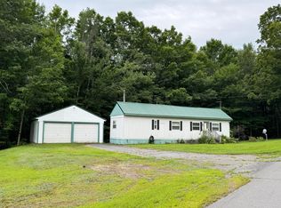 11 Howard Siding Ln, Abbot, ME 04406