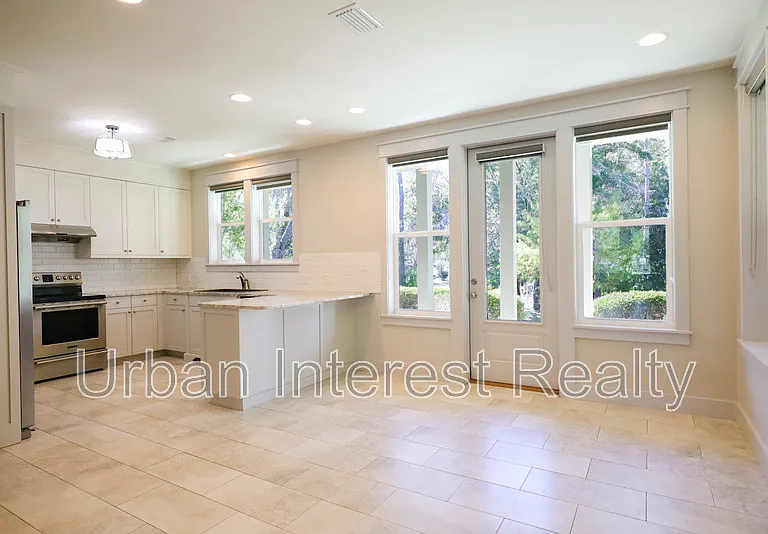 15 Palm St #B — Photo 4