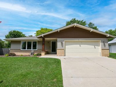 300 E Parkway Estates DRIVE, Oak Creek, WI, 53154