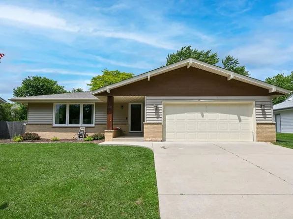 300 E Parkway Estates DRIVE, Oak Creek, WI 53154