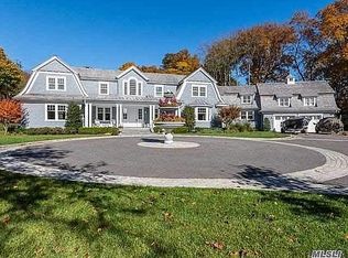 1 Toboggan Hill Path, Cold Spring Harbor, NY 11724