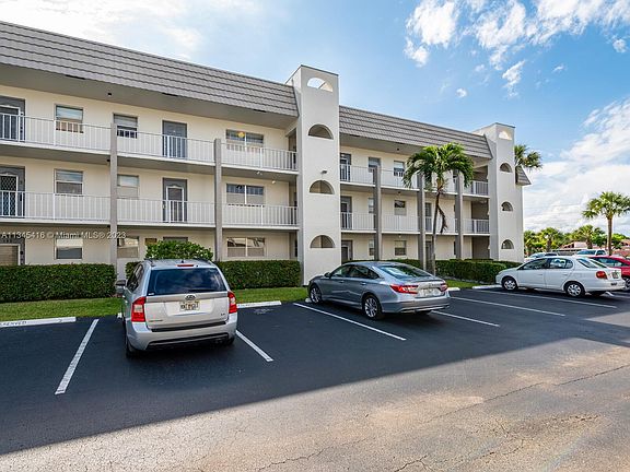 4th image of 8280 Sunrise Lakes Blvd APT 104