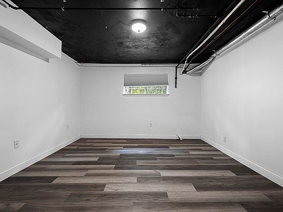 4th image of 54 Voyagers Ln #54