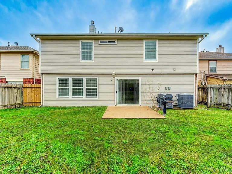 9611 Lasbury Dr — Photo 25