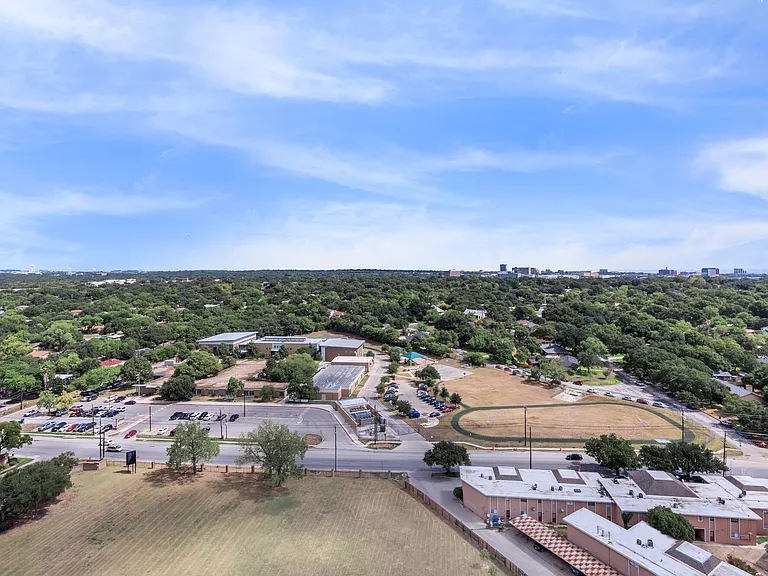The Enclave at 1550 — Photo 20