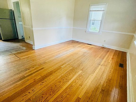 4th image of 5005 Vayo Ave