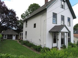 79 School St, Groton, CT 06340