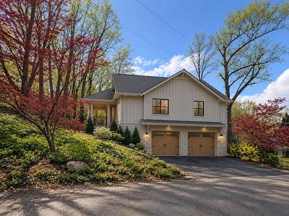 15 Cayuga Ave, Landing, NJ 07850