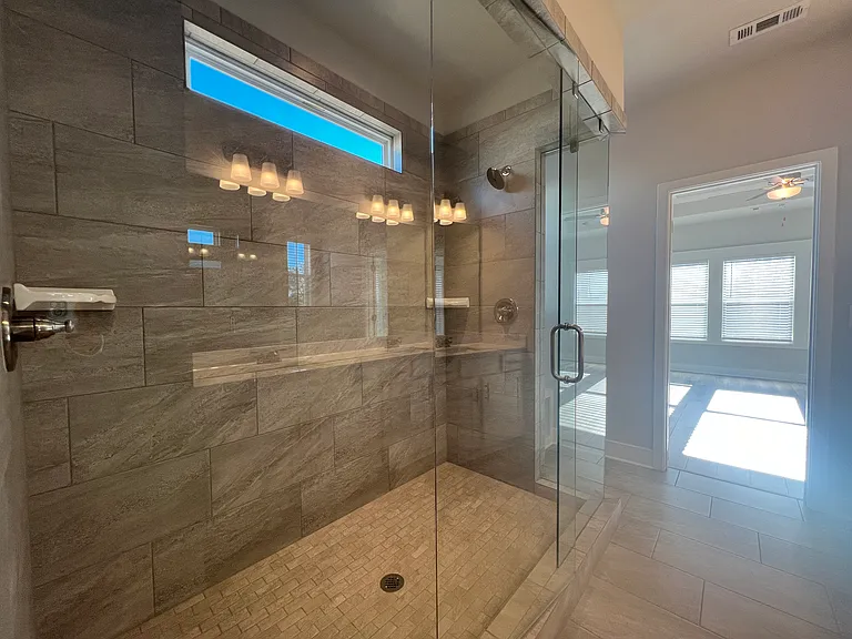 150 Rose Lake Ct — Photo 21