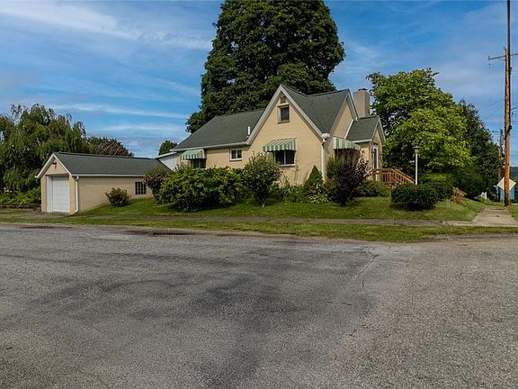2nd image of 610 37th Street Ext