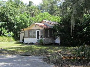 27920 Virgil Hawkins Cir, Okahumpka, FL 34762