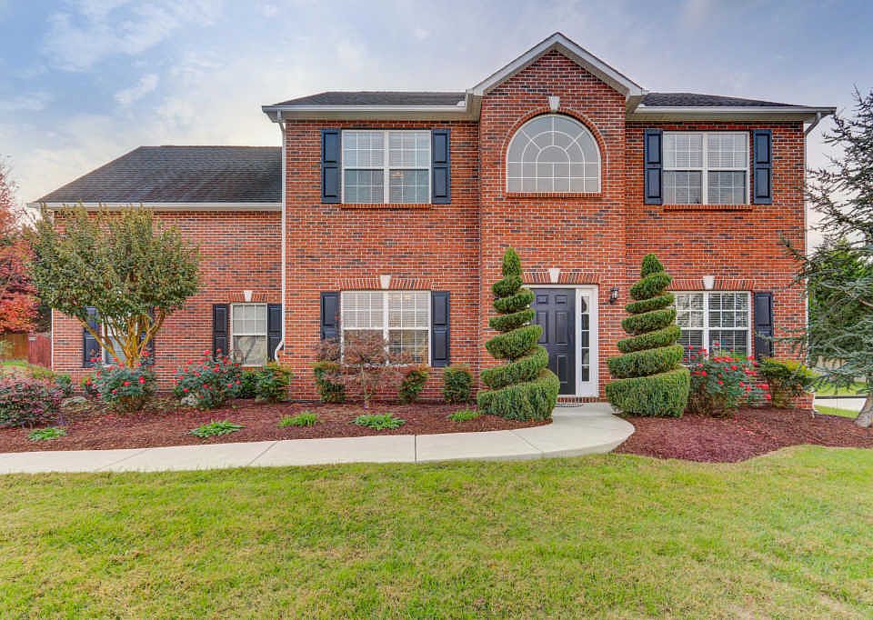1st image of 4825 Ivy Rose Dr