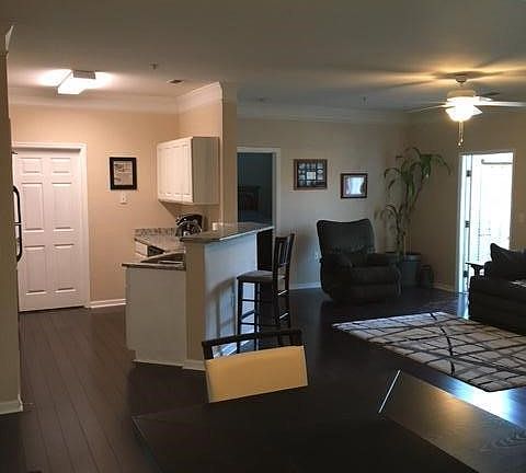 5th image of 1479 Cambridge Lakes Dr