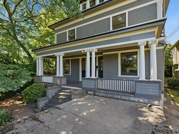 3425 S Corbett Ave, Portland, OR 97239