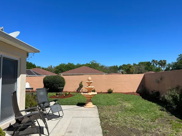 1201 Flores Ave, Lady Lake, FL 32159