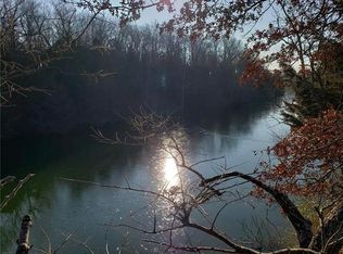 V Hwy, Hume, MO 64752