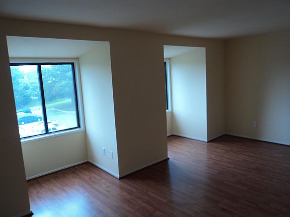 5th image of 8853 Welbeck Way