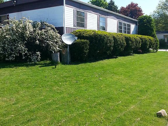 4th image of 141 Jamestown Ave