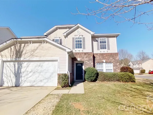 6602 Latherton Ln, Charlotte, NC 28278