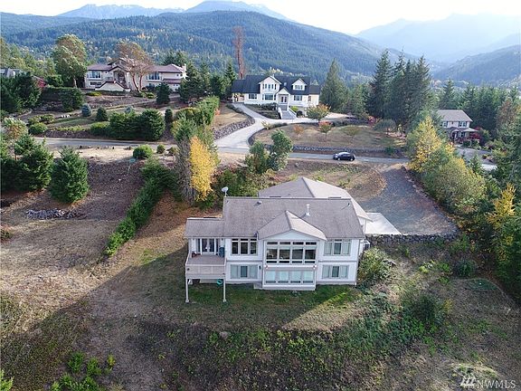 4th image of 541 Sunset Heights Dr